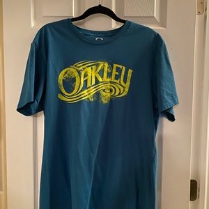 Oakley Men’s  XL shirt